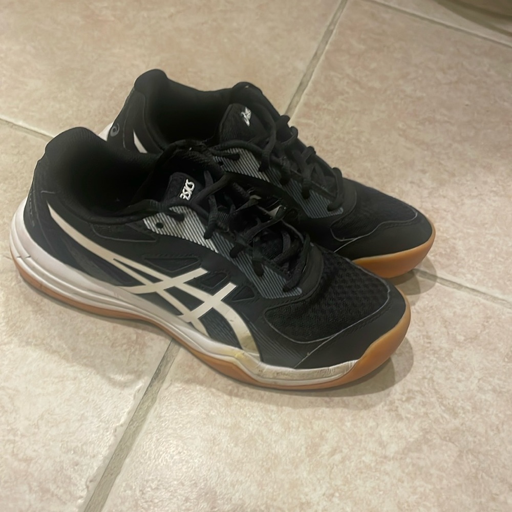 ASICS indoor court shoes 5Y